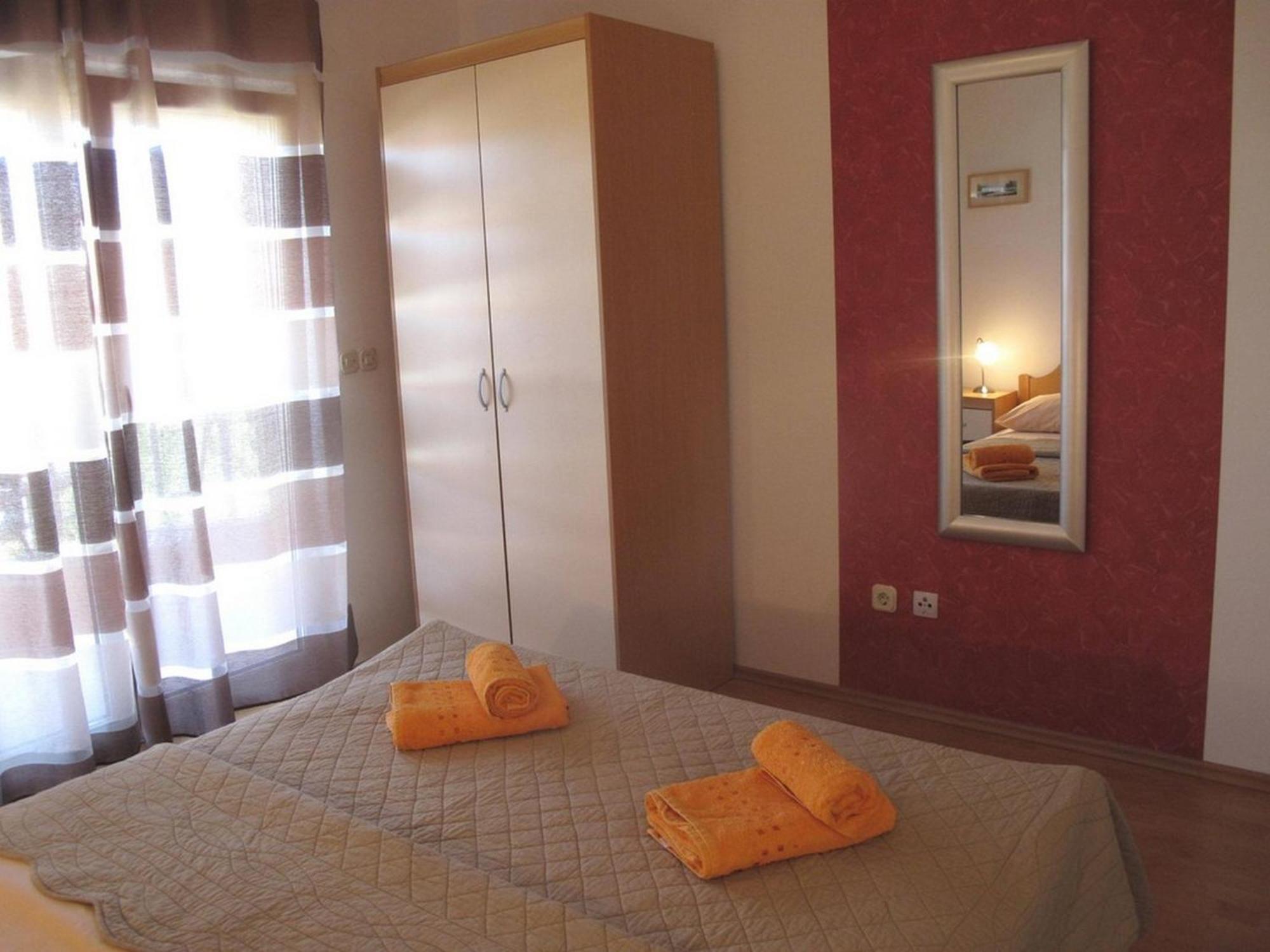 Apartments Mia Stari Grad  Quarto foto