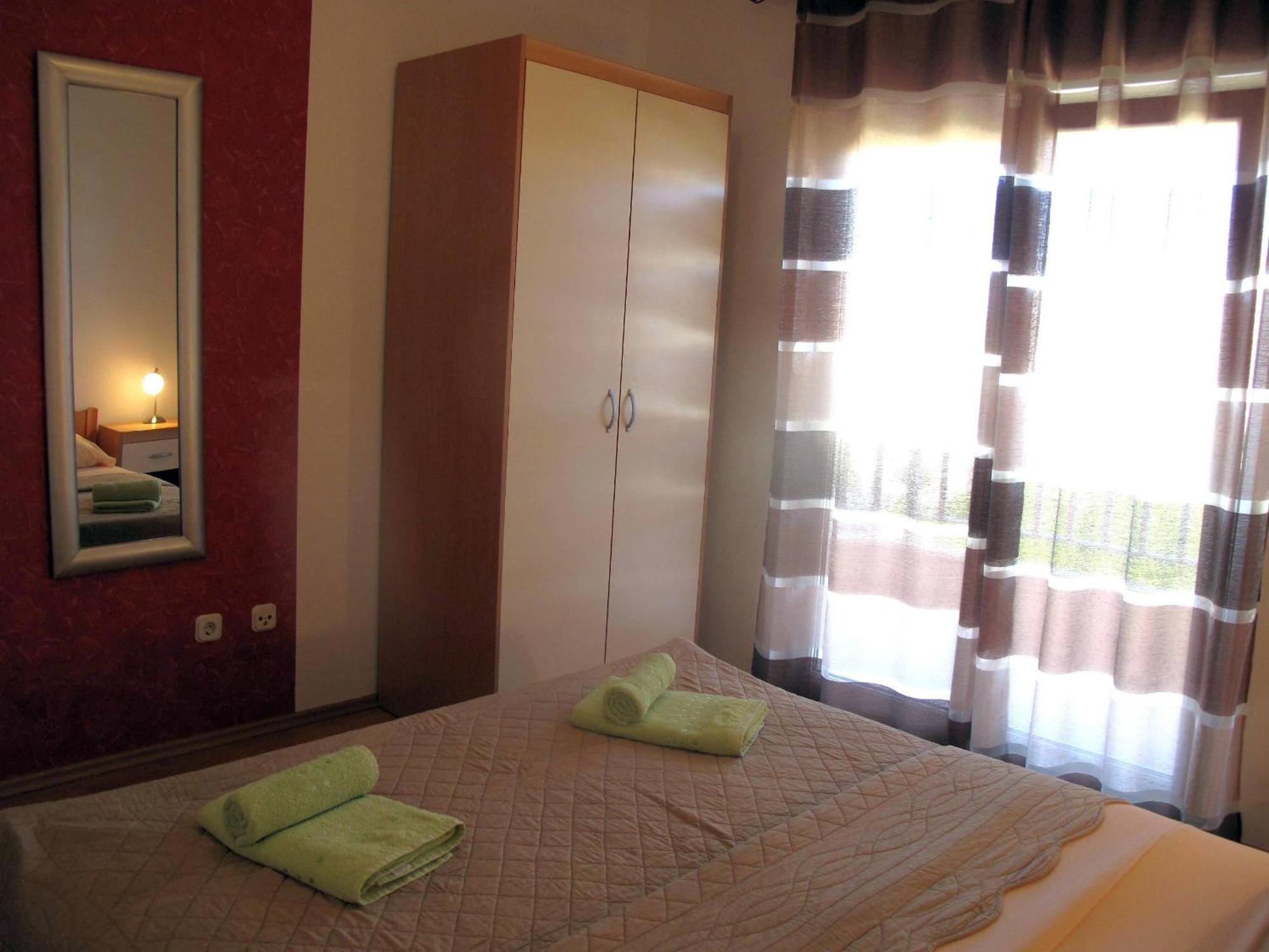 Apartments Mia Stari Grad  Quarto foto